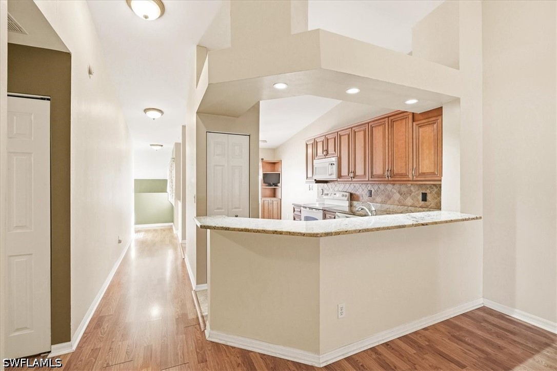 2 Bed Waterfront Home for Sale in Pipers Grove, photo 11