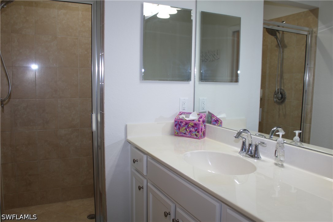 2 Bed Waterfront Home for Sale in Heritage Bay, photo 11