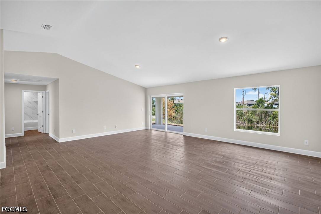 4 Bed Waterfront Home for Sale in Cape Coral, photo 11