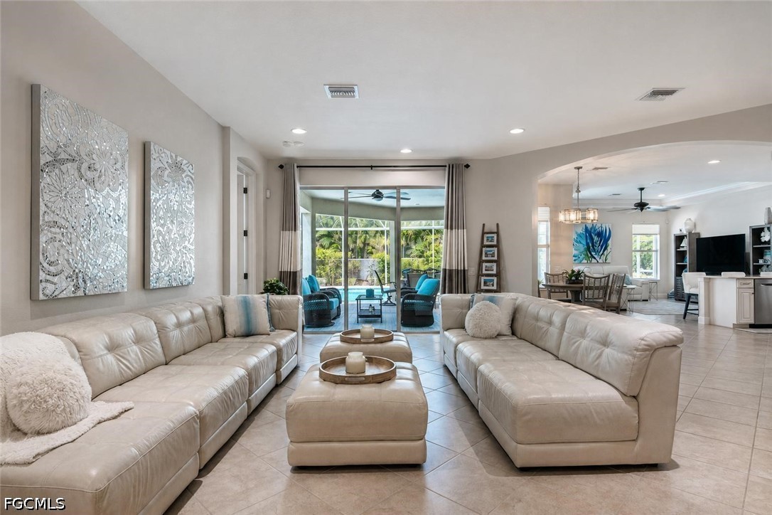 3 Bed Pool Home for Sale in Sandoval, photo 11