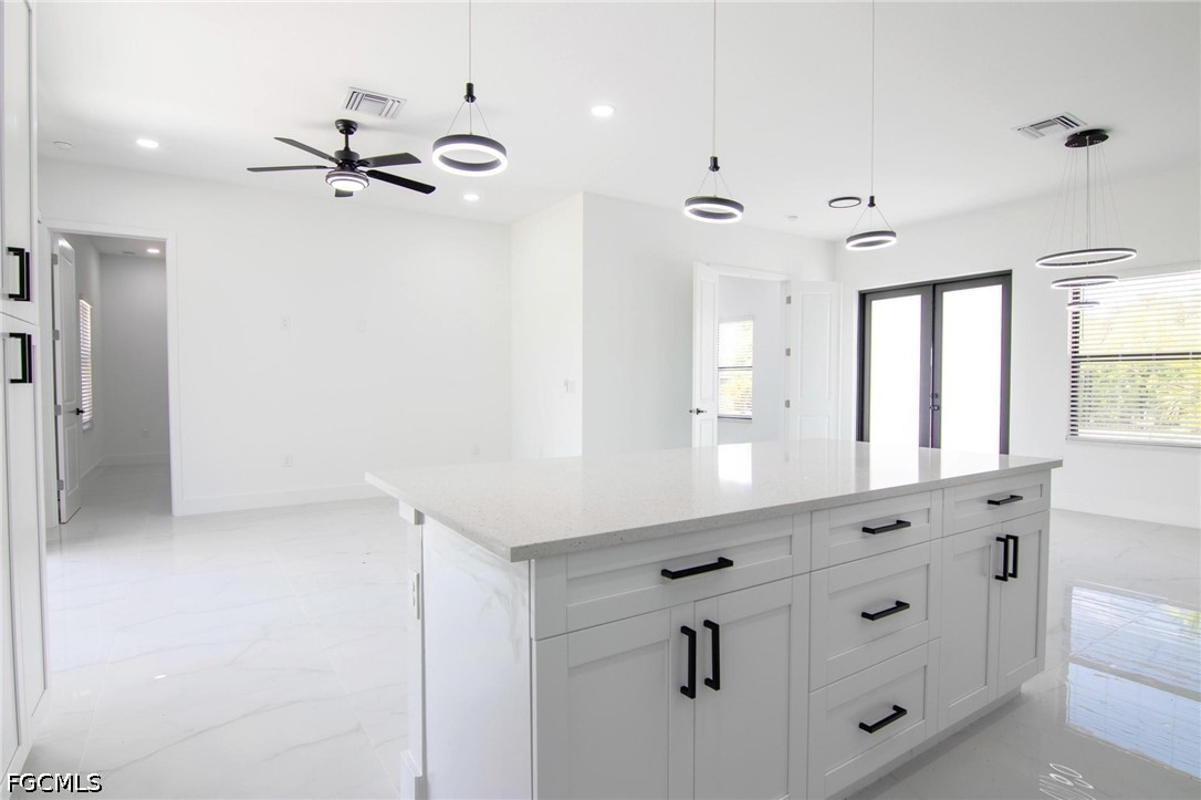 4 Bed SingleFamilyResidence for Sale in Lehigh Acres, photo 11