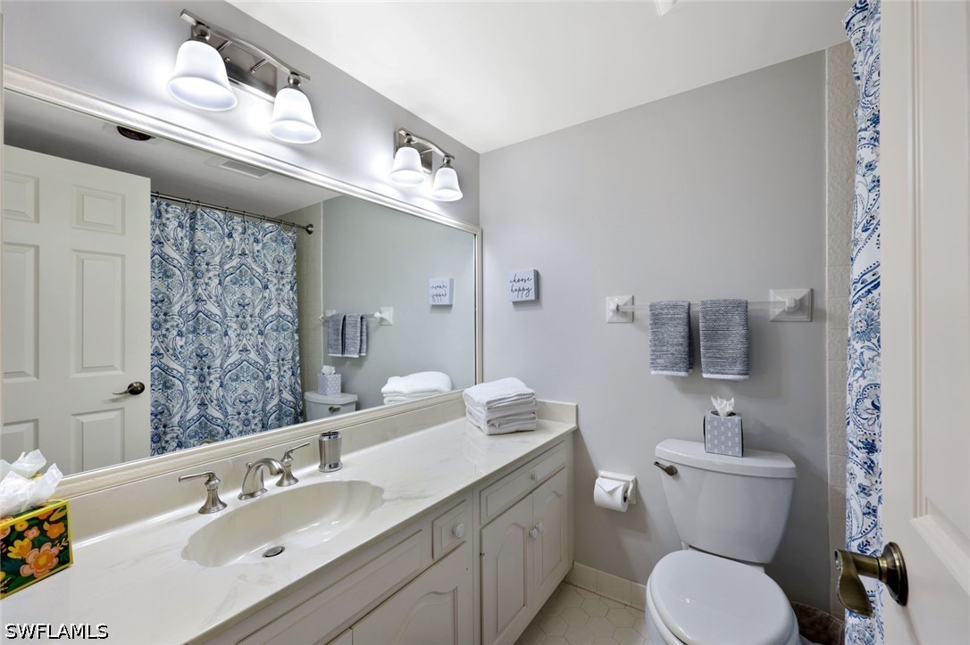 2 Bed Condominium for Sale in Dorchester, photo 11