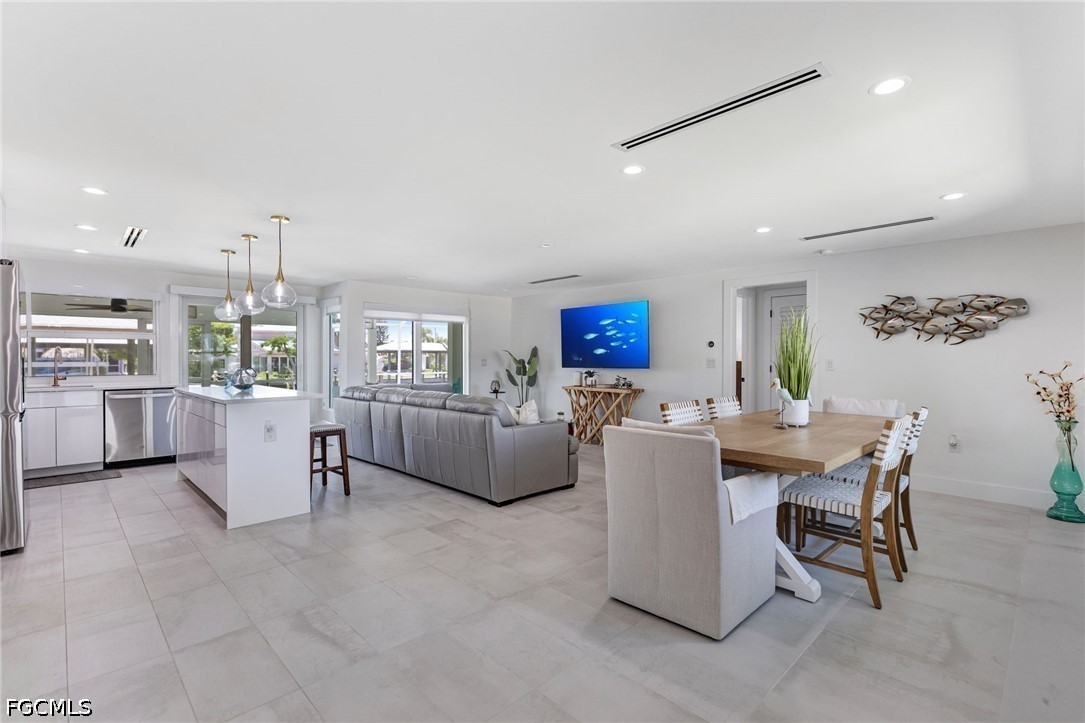 3 Bed Pool Home for Sale in Fort Myers Beach, photo 11