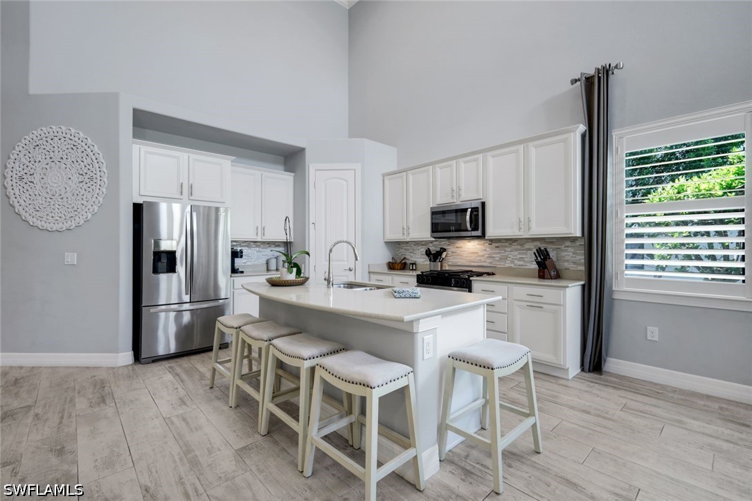 5 Bed Pool Home for Sale in Avery Square, photo 11