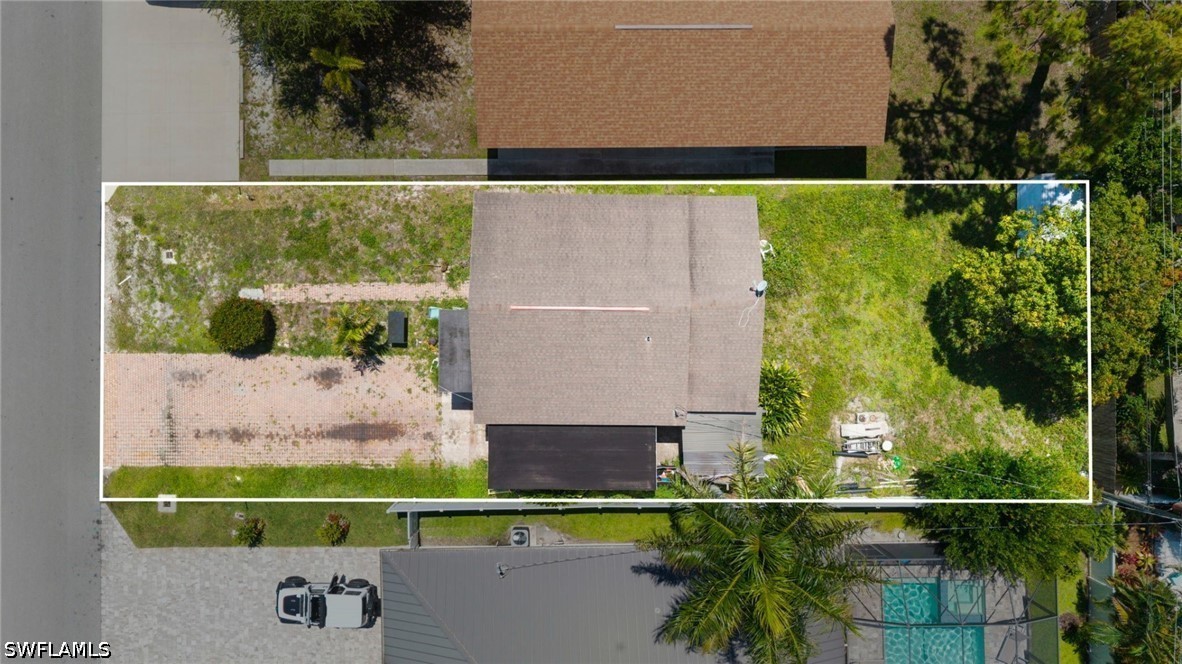 2 Bed SingleFamilyResidence for Sale in Naples, photo 11