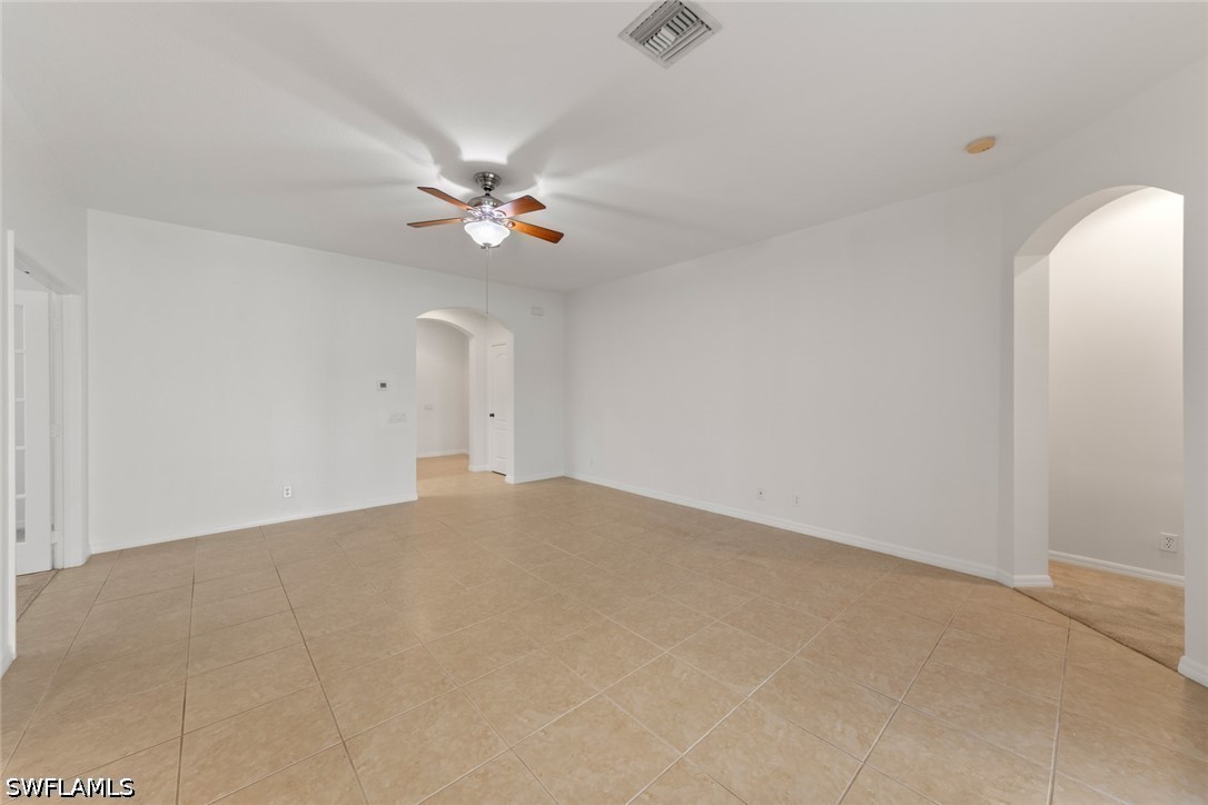 3 Bed Waterfront Home for Sale in Sandoval, photo 11