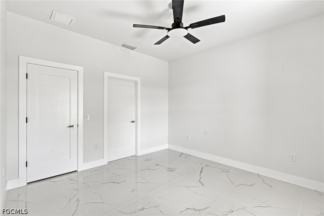 3 Bed SingleFamilyResidence for Sale in Lehigh Acres, photo 11