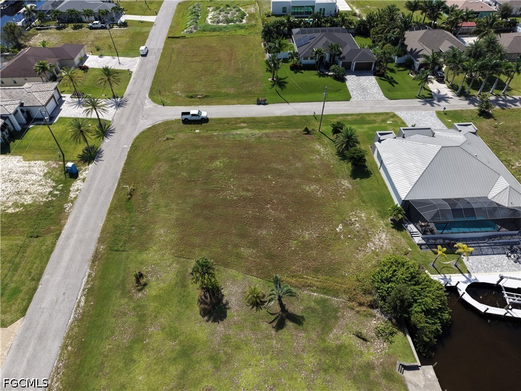 Waterfront Home for Sale in Cape Coral, photo 11