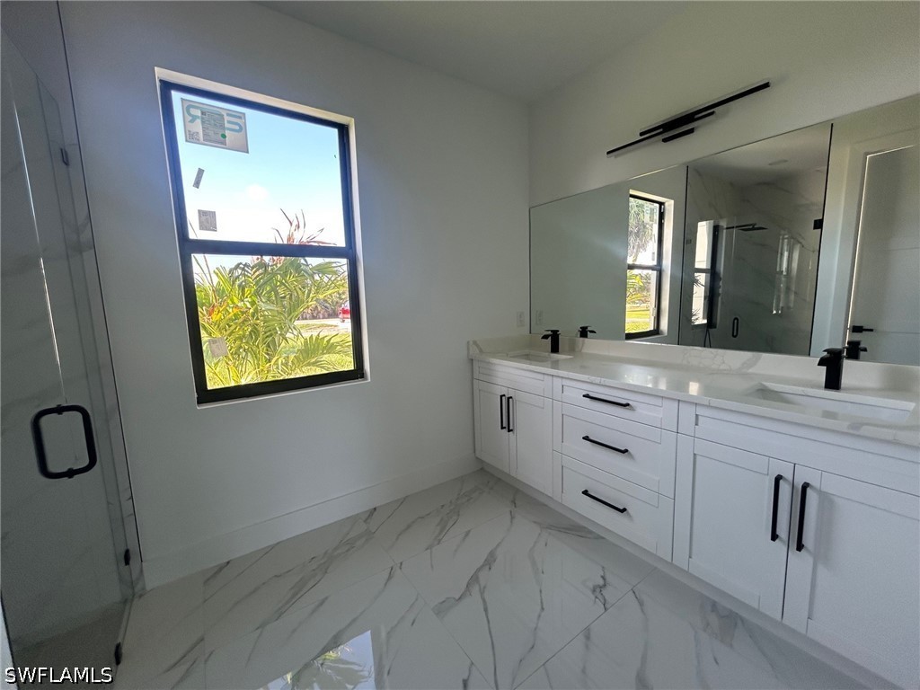3 Bed SingleFamilyResidence for Sale in Naples, photo 11