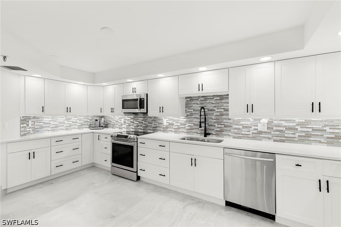 2 Bed Waterfront Home for Sale in Marco Island, photo 11