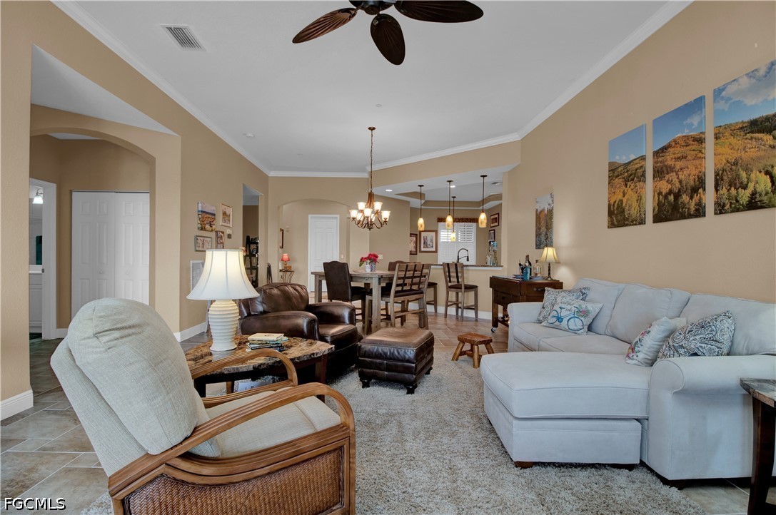 3 Bed Pool Home for Sale in Esplanade, photo 11