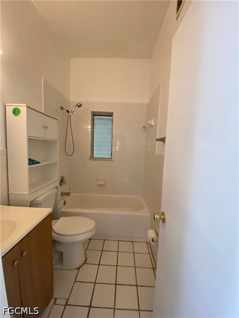 3 Bed SingleFamilyResidence for Sale in Orange Terrace, photo 11
