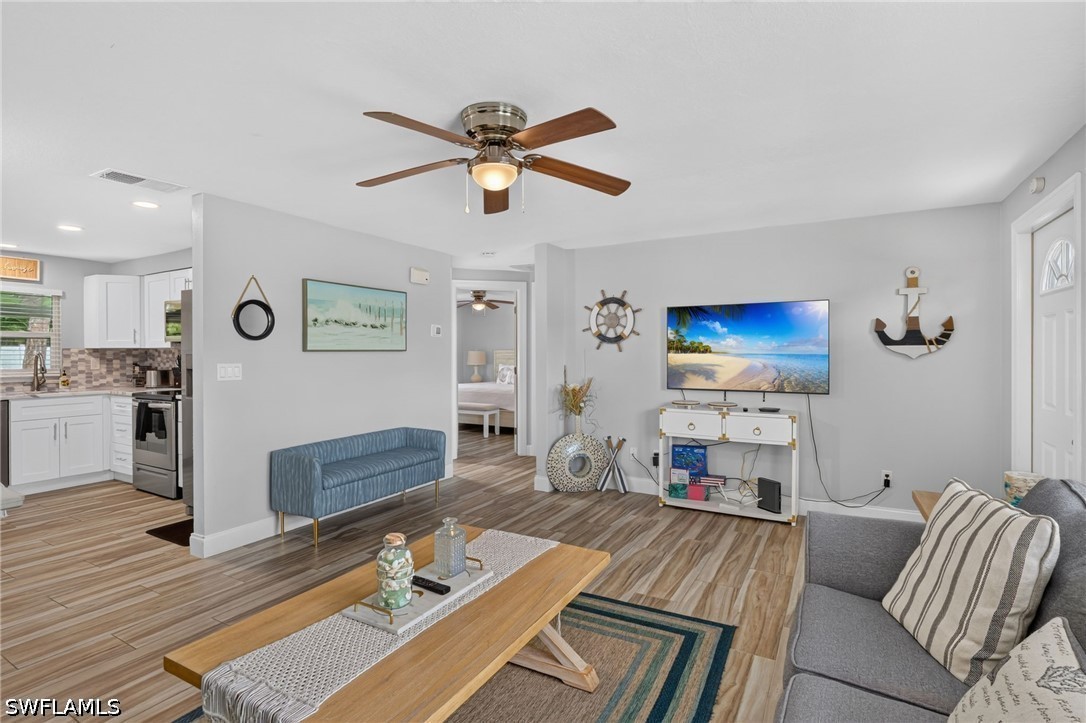 4 Bed Duplex for Sale in Naples Park, photo 11