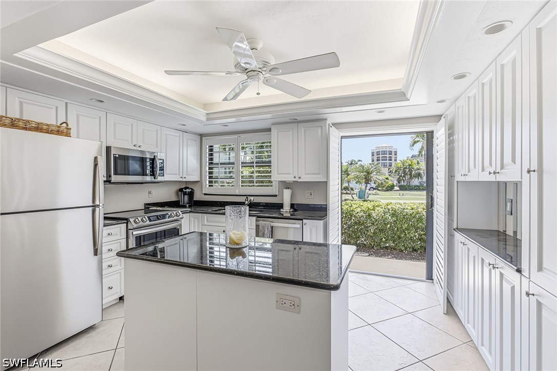 2 Bed Waterfront Home for Sale in Palm Isle, photo 11