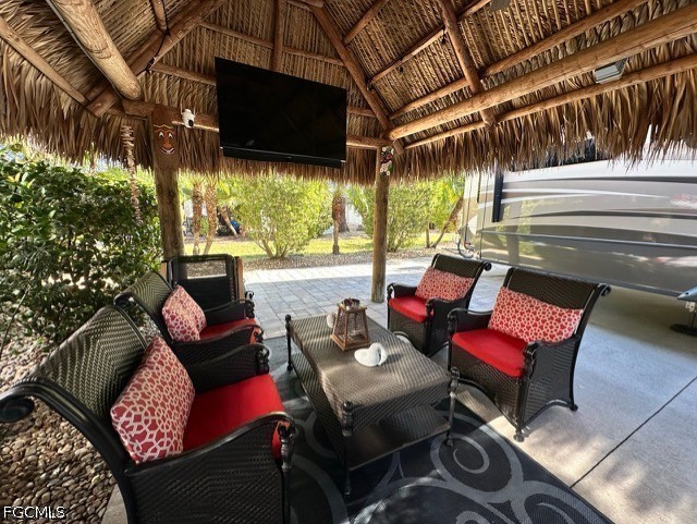 Residential for Sale in Fort Myers, photo 11