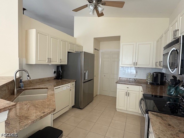 2 Bed Condominium for Sale in Avalon Preserve, photo 11