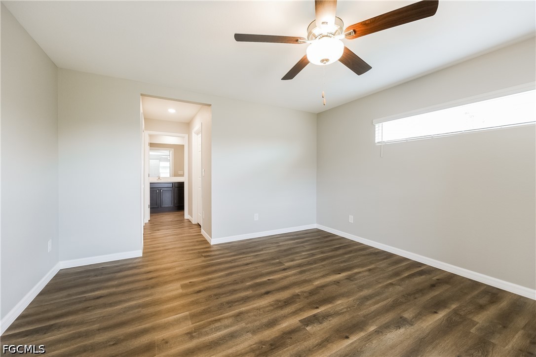 4 Bed SingleFamilyResidence for Sale in Lehigh Acres, photo 11