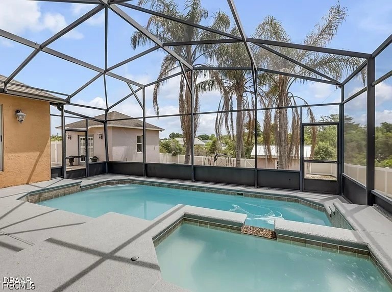 3 Bed Pool Home for Sale in Deltona, photo 11