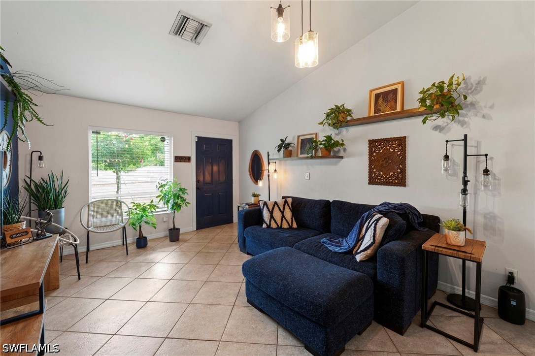 3 Bed Pool Home for Sale in Golden Gate City, photo 11