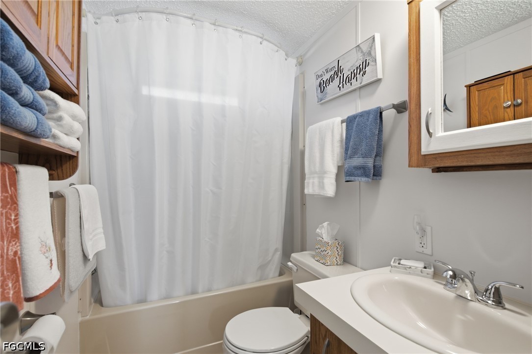 2 Bed ManufacturedHome for Sale in Fort Myers, photo 11
