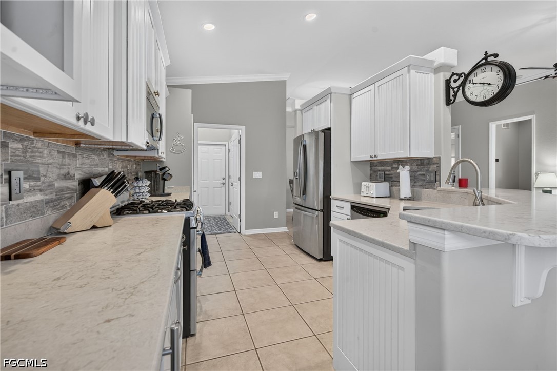 2 Bed Pool Home for Sale in Tivoli, photo 11