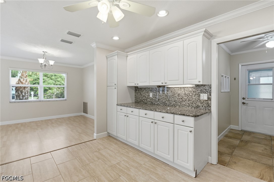2 Bed Pool Home for Sale in Fort Myers Villas, photo 11