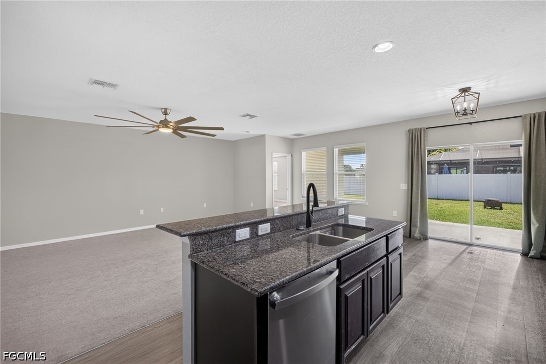 4 Bed SingleFamilyResidence for Sale in Cape Coral, photo 11