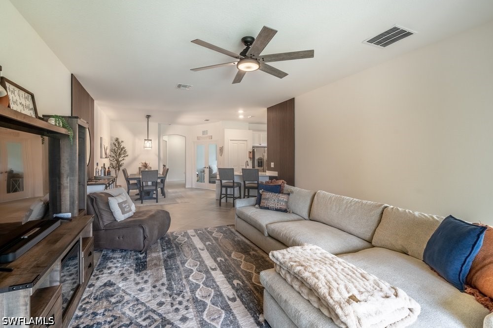 2 Bed Waterfront Home for Sale in Naples, photo 11