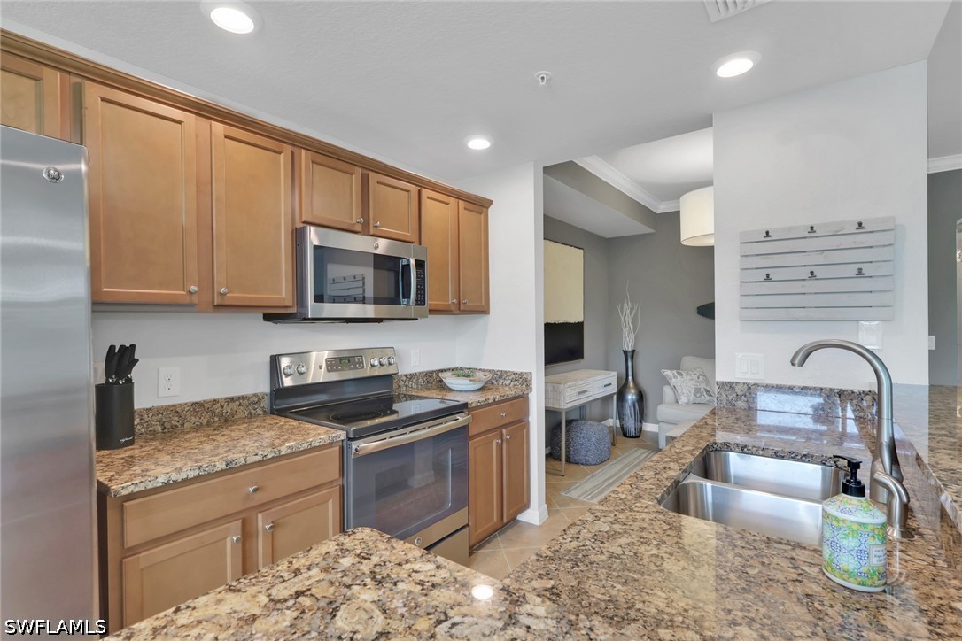 2 Bed Waterfront Home for Sale in Trevi, photo 11