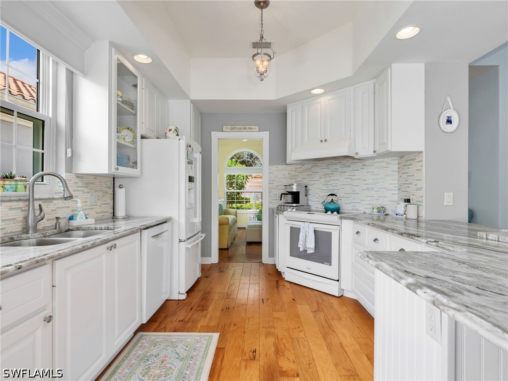 3 Bed Pool Home for Sale in Island Walk, photo 11