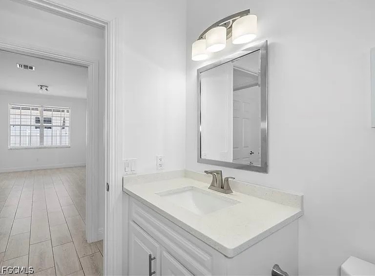 3 Bed SingleFamilyResidence for Sale in Naples, photo 11