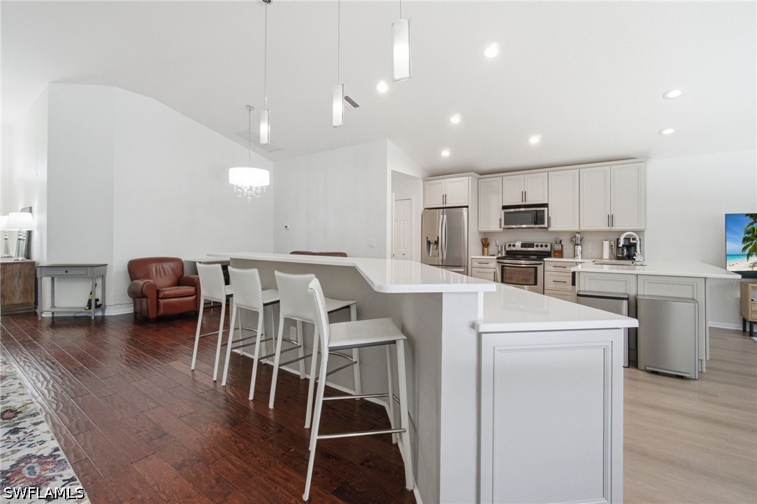 4 Bed SingleFamilyResidence for Sale in Naples, photo 11