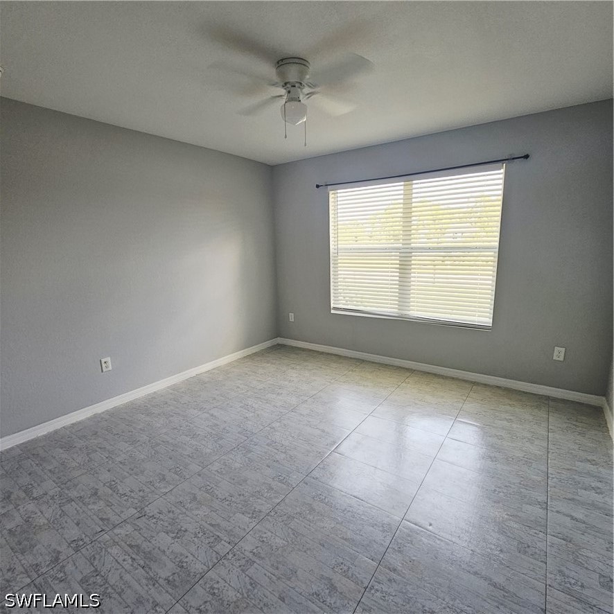 3 Bed SingleFamilyResidence for Sale in Lehigh Acres, photo 11
