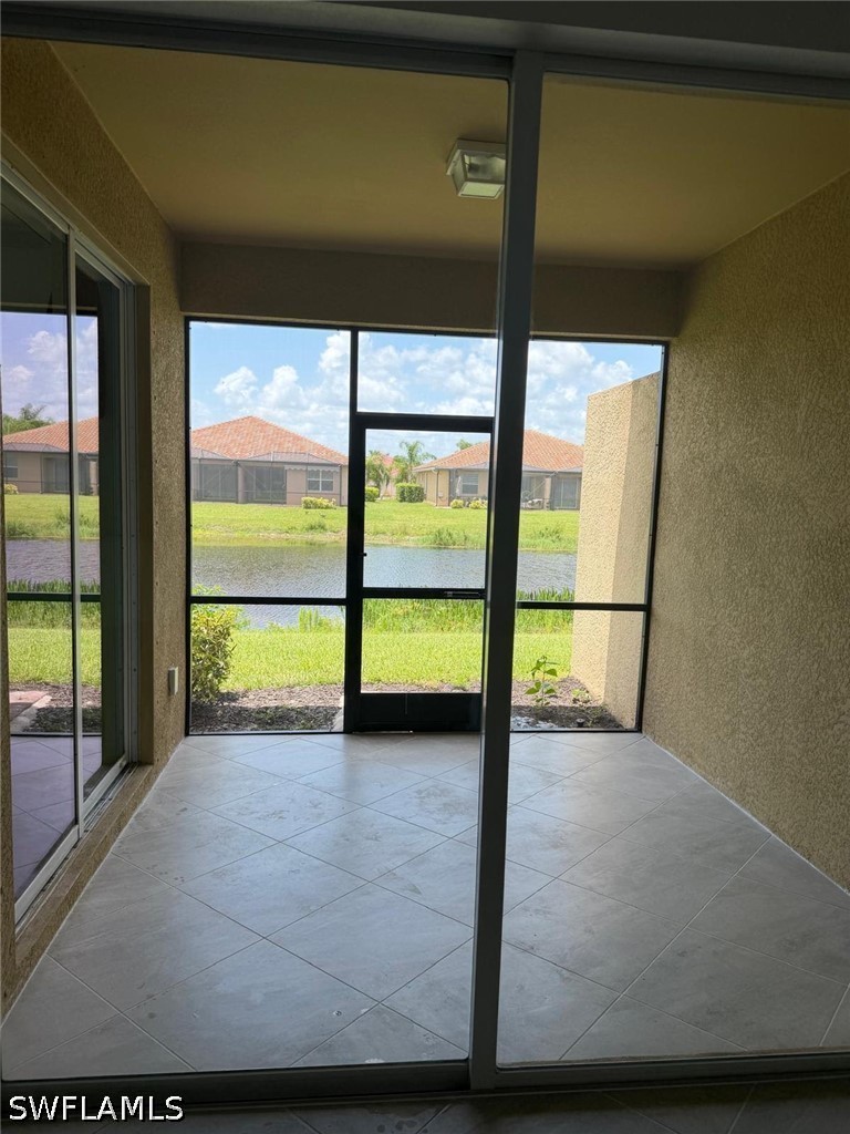 2 Bed Attached for Sale in Naples, photo 11