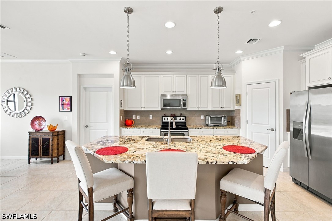2 Bed Waterfront Home for Sale in Naples, photo 11