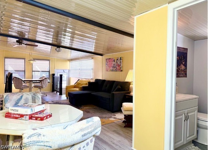 1 Bed ManufacturedHome for Sale in Naples, photo 11