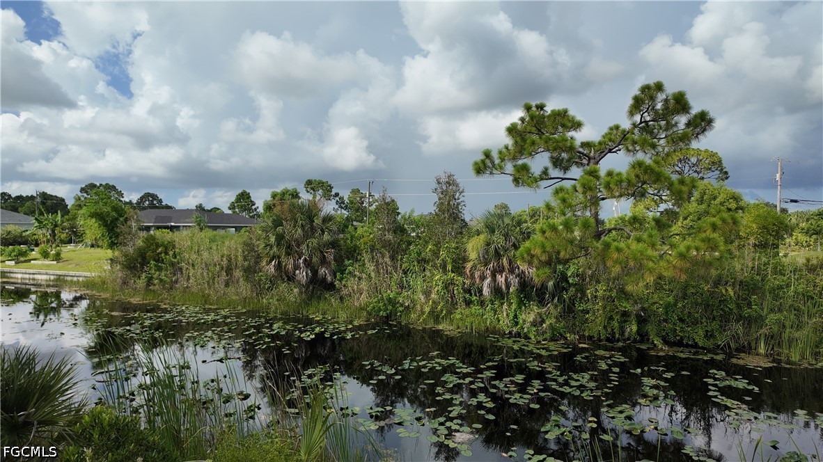 Waterfront Home for Sale in Cape Coral, photo 11