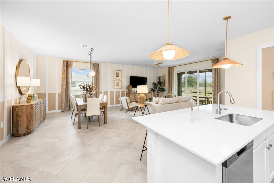 4 Bed SingleFamilyResidence for Sale in North Fort Myers, photo 11
