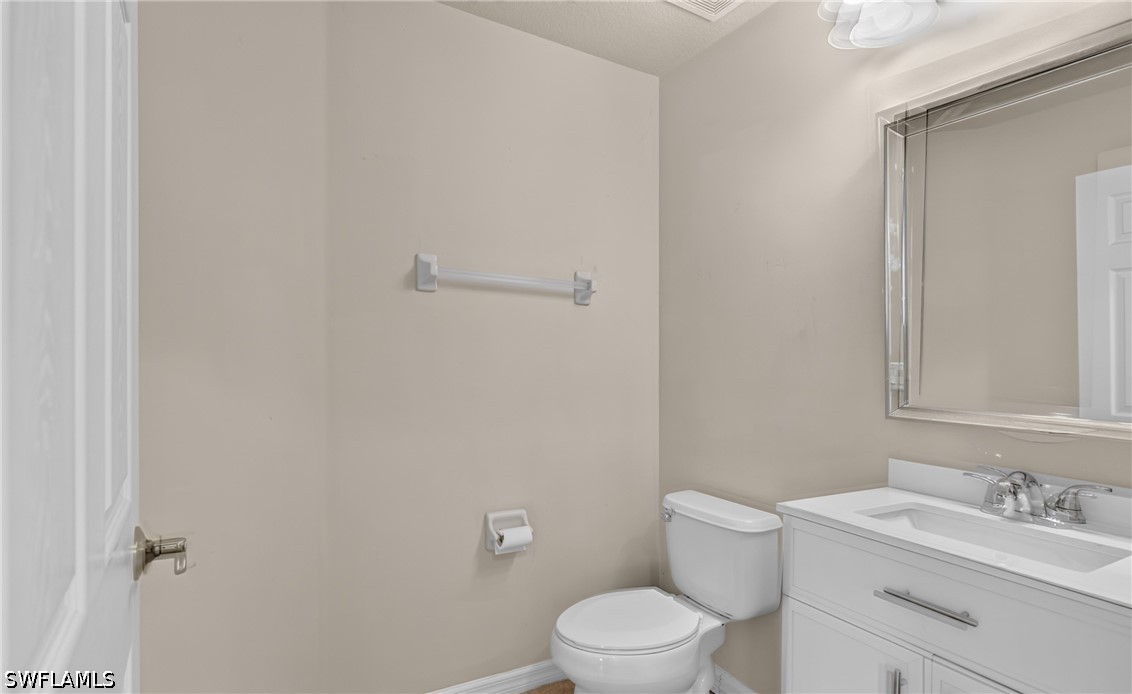 4 Bed SingleFamilyResidence for Sale in Estero, photo 11