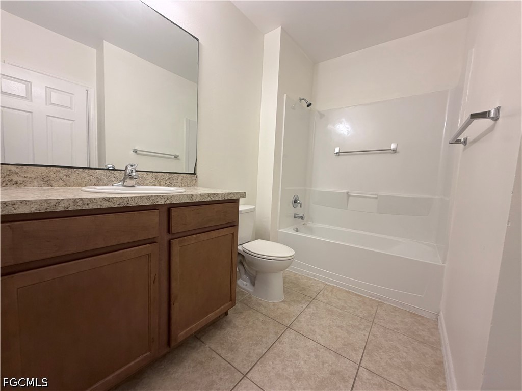 3 Bed SingleFamilyResidence for Sale in Cape Coral, photo 11