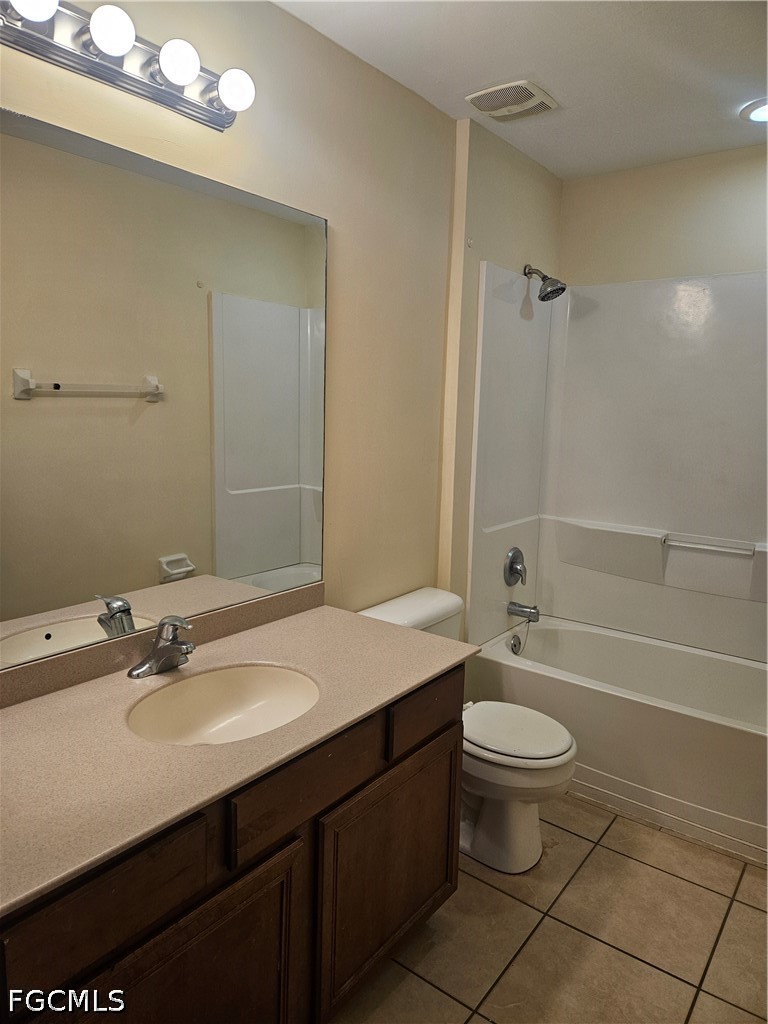 3 Bed SingleFamilyResidence for Sale in Lehigh Acres, photo 11