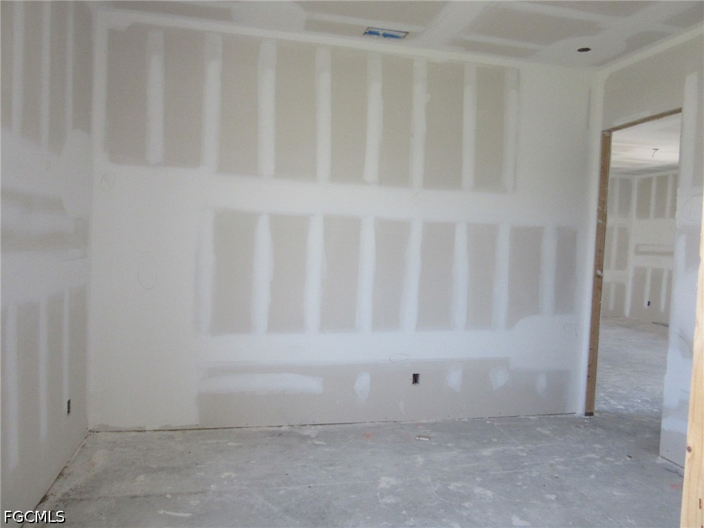 3 Bed SingleFamilyResidence for Sale in Lehigh Acres, photo 11