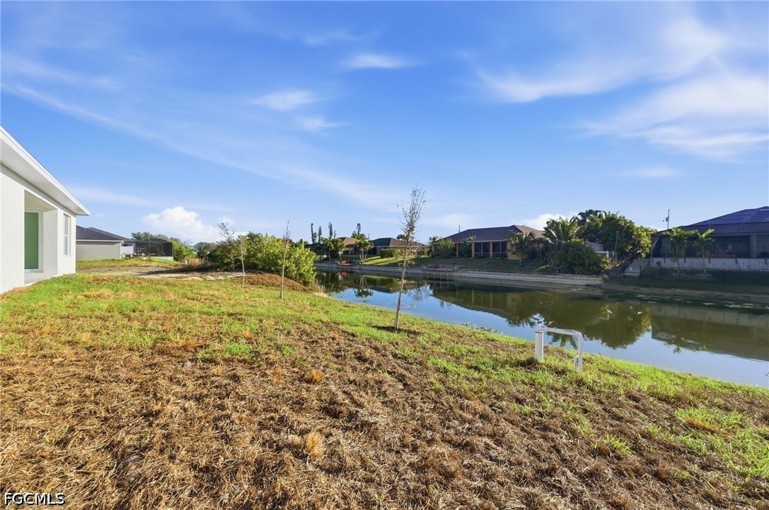 3 Bed Waterfront Home for Sale in Cape Coral, photo 11