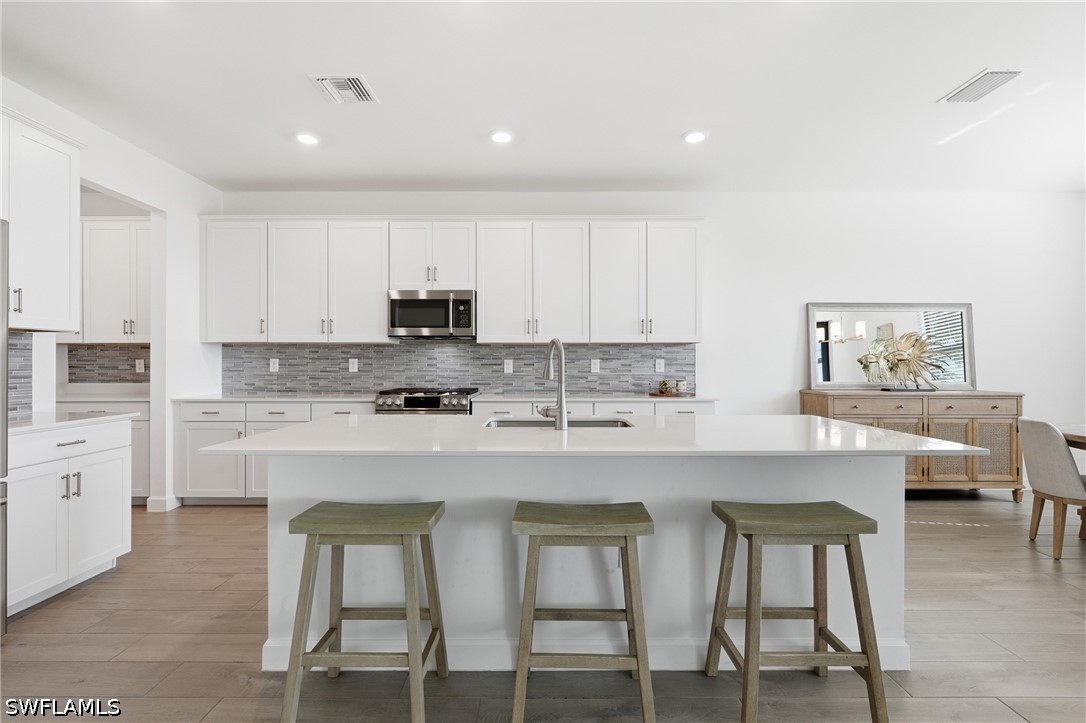 4 Bed SingleFamilyResidence for Sale in Estero, photo 11