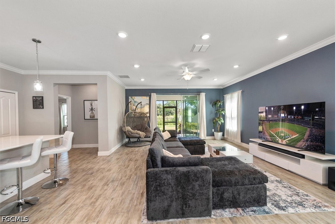4 Bed SingleFamilyResidence for Sale in Brightwater, photo 11