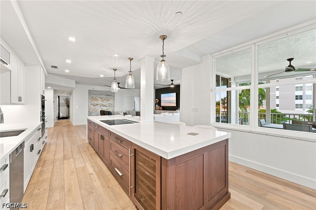 3 Bed Waterfront Home for Sale in The Shores, photo 11