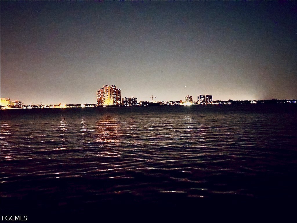 2 Bed Waterfront Home for Sale in Moorings Point Condo, photo 11
