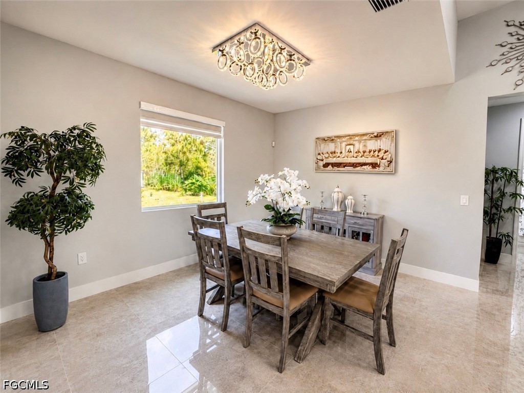 3 Bed SingleFamilyResidence for Sale in Lehigh Acres, photo 11