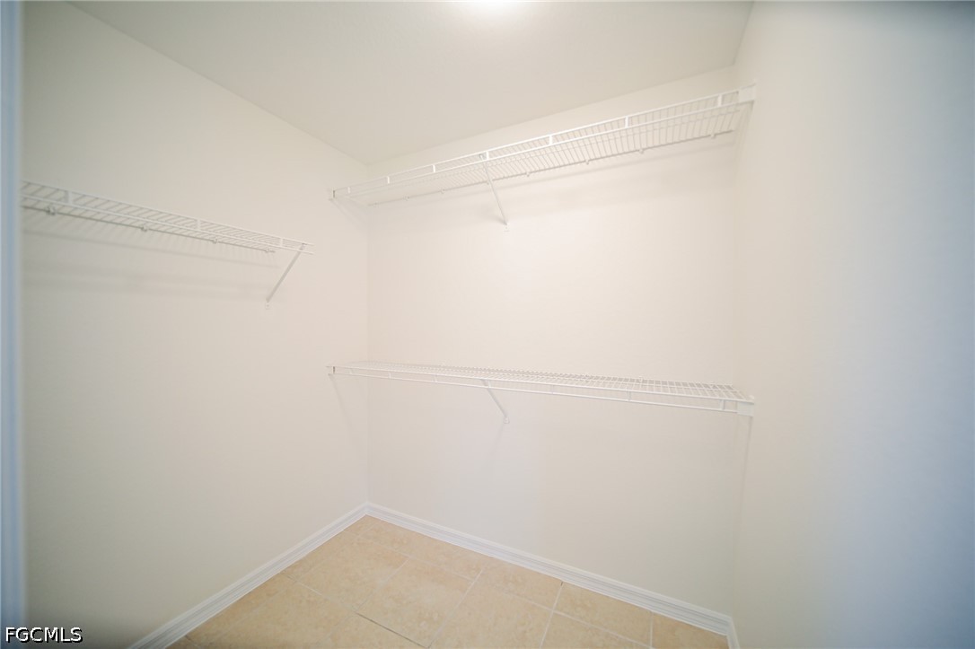 3 Bed SingleFamilyResidence for Sale in Lehigh Acres, photo 11