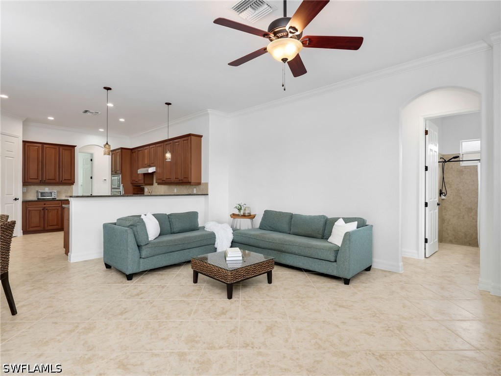 5 Bed Pool Home for Sale in Bella Terra, photo 11